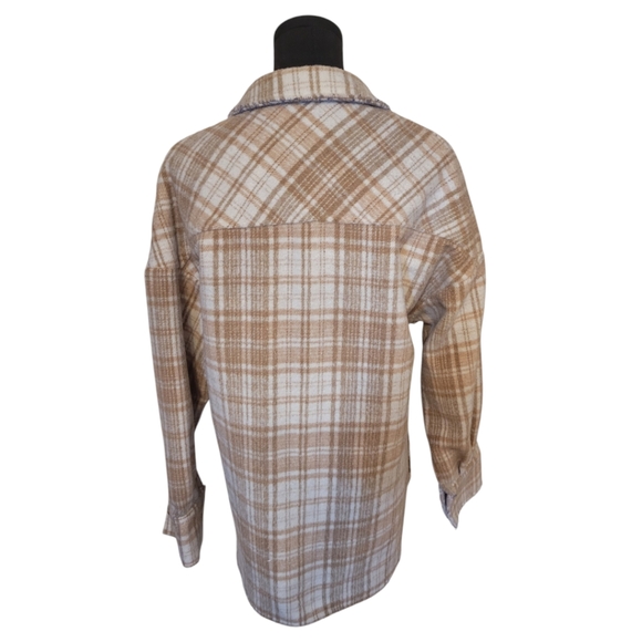 Aura Tan & Cream Plaid Oversized Shacket Size XS - Picture 3 of 4
